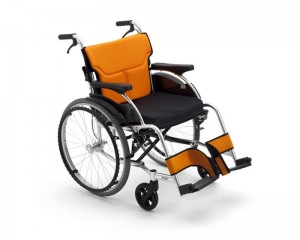 MiKi 折背機構大輪手動輪椅